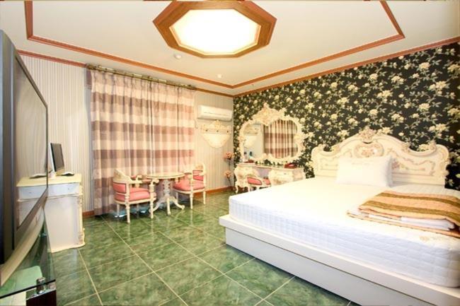 Haeundae Inca Motel Busan Room photo